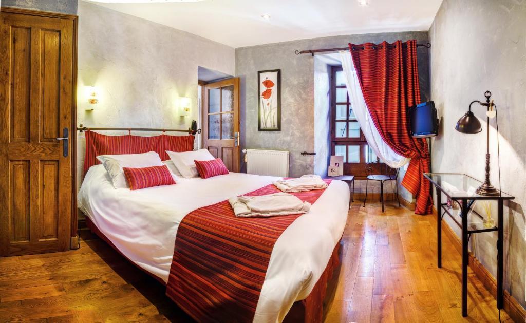 Hotel Les Remparts Mirepoix  Rom bilde
